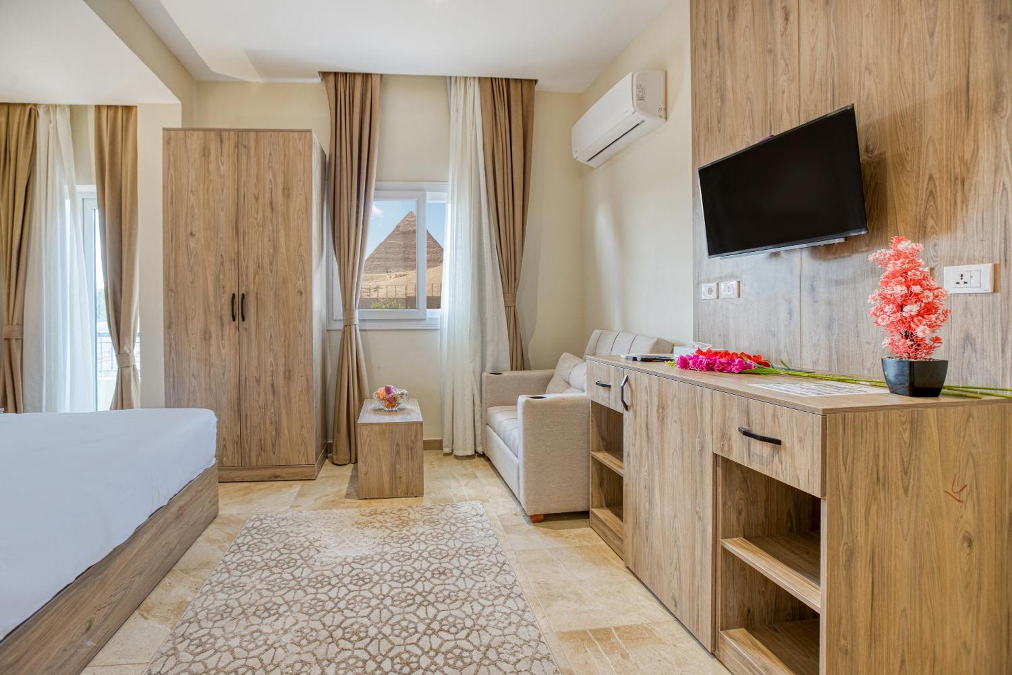 Soul Pyramids View Hotel Kafrat al Jabal Exterior photo