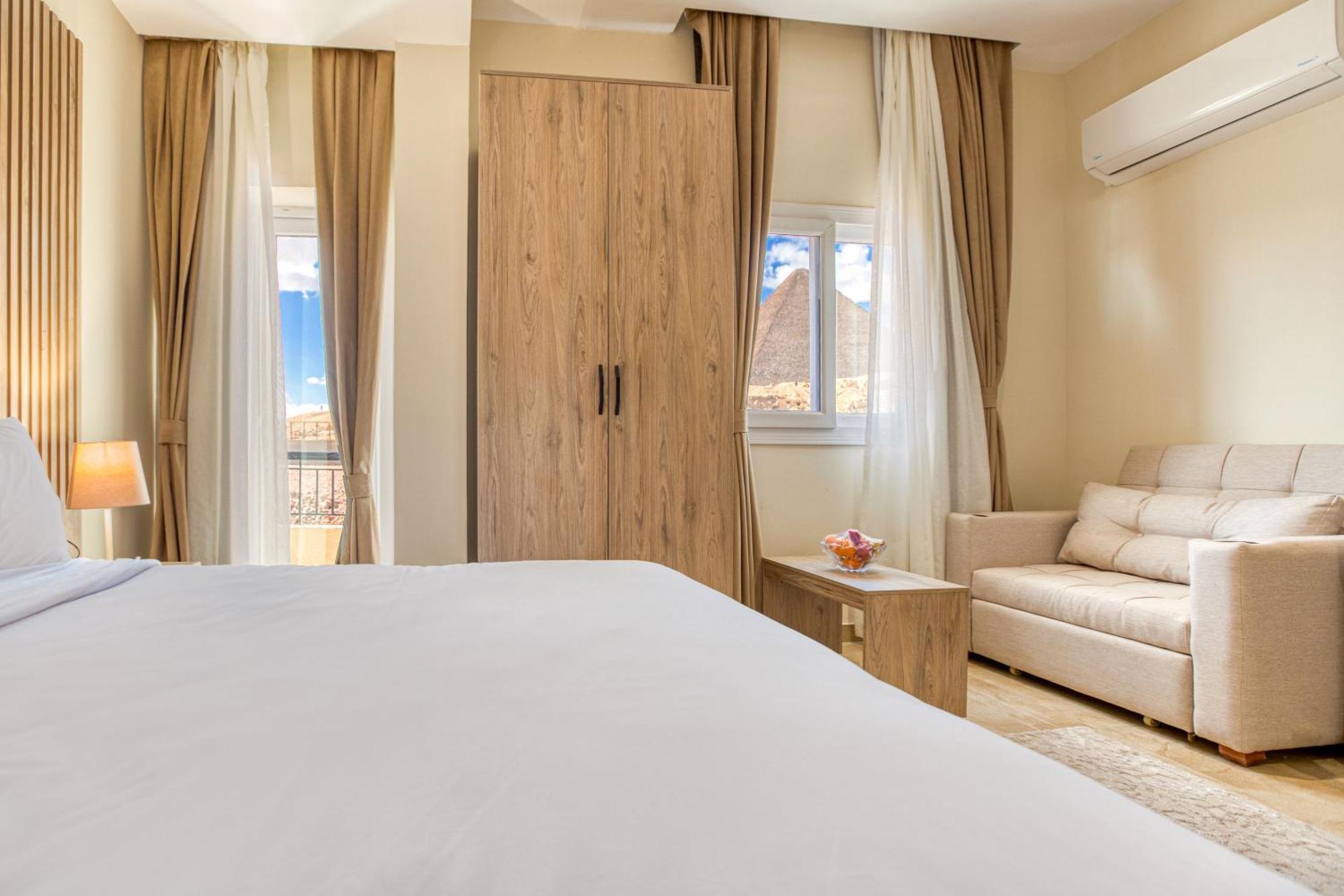 Soul Pyramids View Hotel Kafrat al Jabal Exterior photo