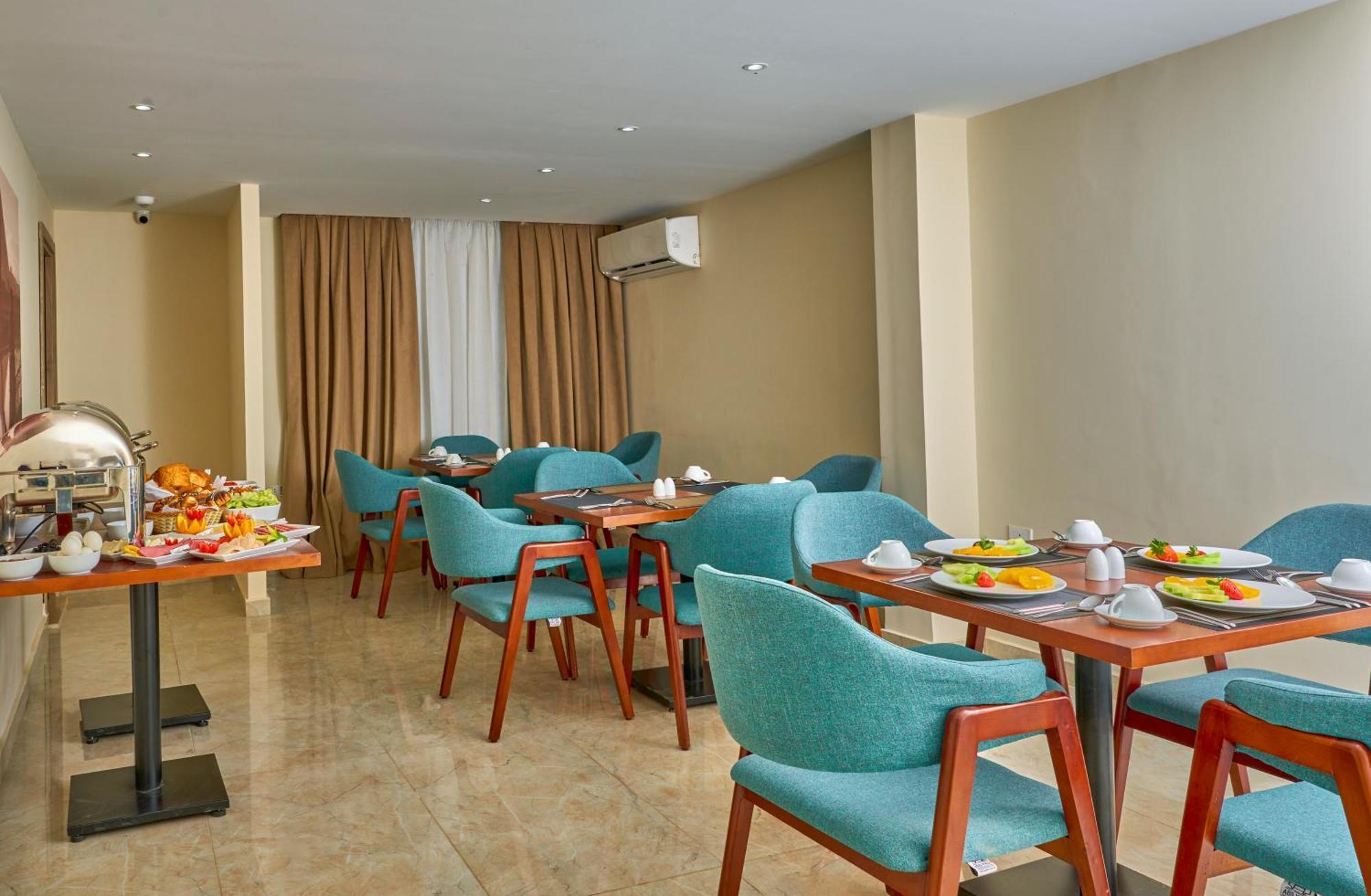 Soul Pyramids View Hotel Kafrat al Jabal Exterior photo